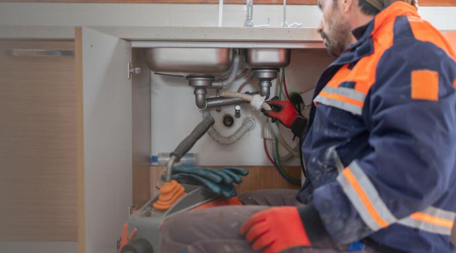 Professional slab leak plumber services in Othello, WA